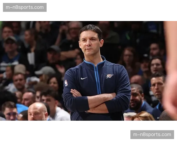 雷霆杰伦威廉姆斯错位进攻奏效 戴格诺特临场调度克制快船反扑 雷霆杰伦威廉姆斯错位进攻奏效 戴格诺特临场调度克制快船反扑